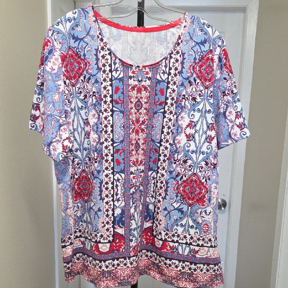NWT Alia Petite Cotton Blend Printed Top Plus Size Blue Red Boho Short Sleeve - Picture 2 of 6